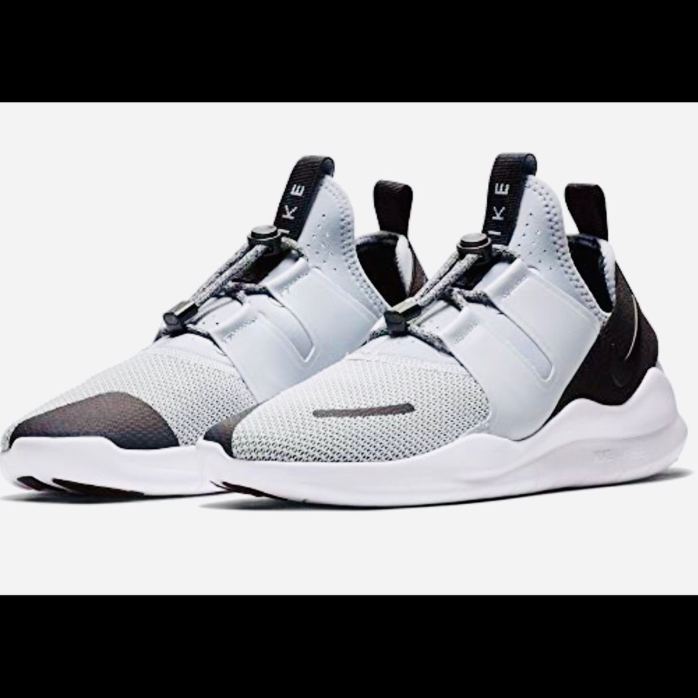 NWTs 🔥Nike Free RN CMTR Trainer🔥